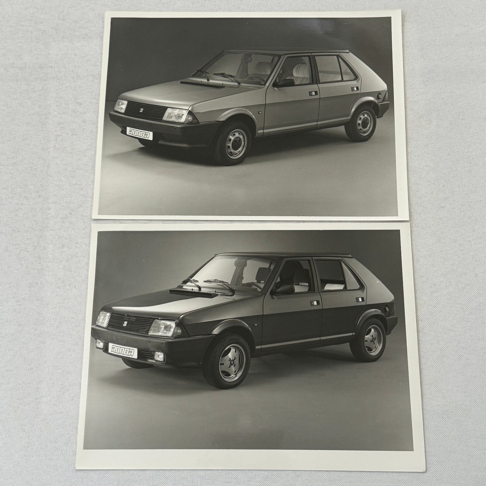 Seat Ronda Car Press Kit Brochure Photos 1983 1984 GERMAN Text European