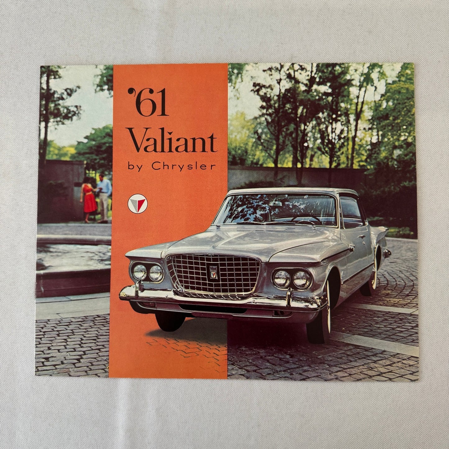 1961 Valiant By Chrysler Car Automobile Sales Brochure Catalog Advertising