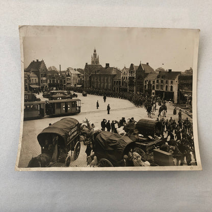 Press Photo Photograph I Was a Spy Movie Film Set 1933 Cars People Buildings