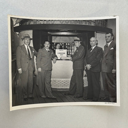 Metro Goldwyn Meyer MGM Film Movie Executive Photo Photograph Print Lot 18x
