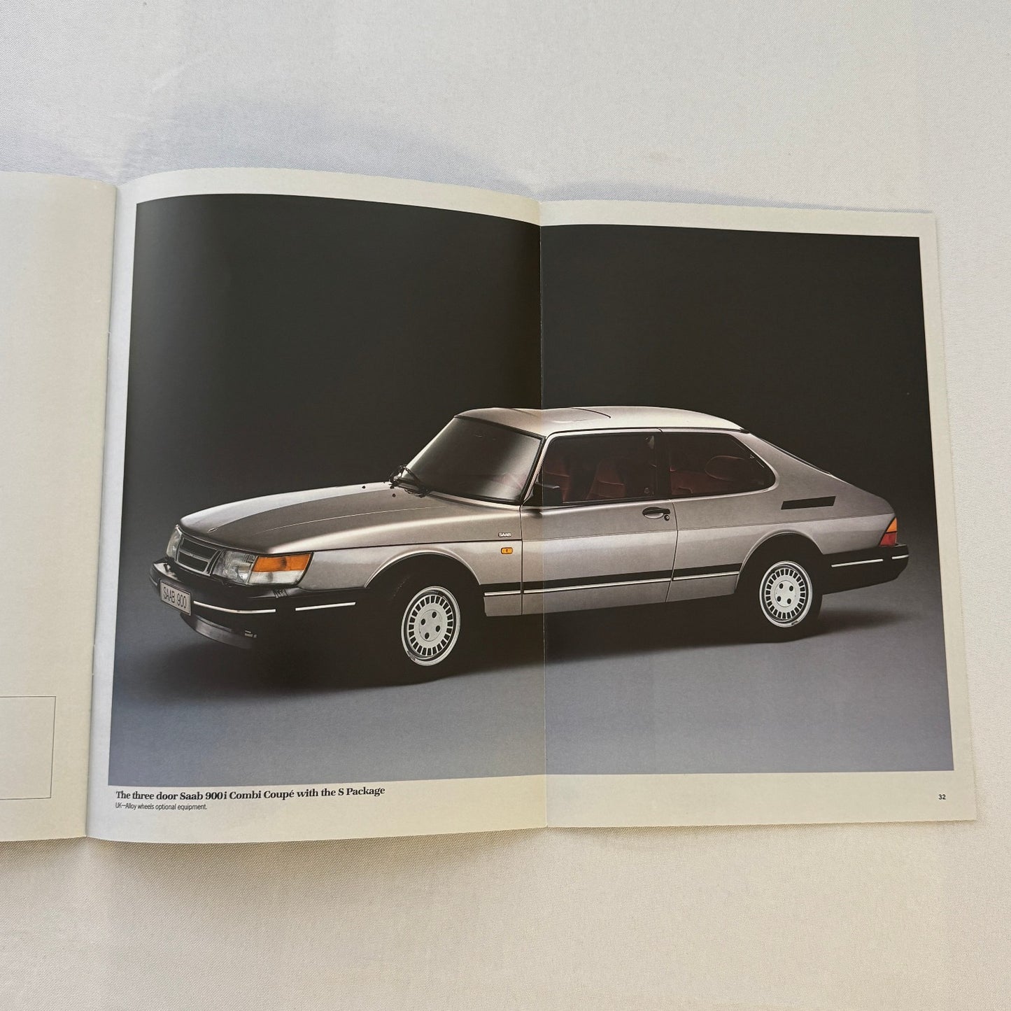 Vintage Saab 900 900i Car Sales Brochure Catalog Saab 1986 1987