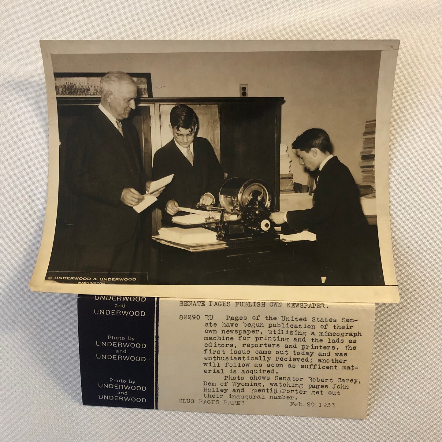 Press Photo Photograph Senate Pages Publish Newspaper 1933 Undewood Photo