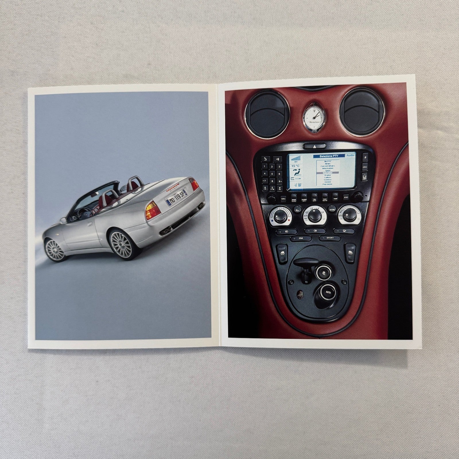 2001 Maserati Spyder Convertible Press Kit Brochure Photo CD Frankfurt Autoshow