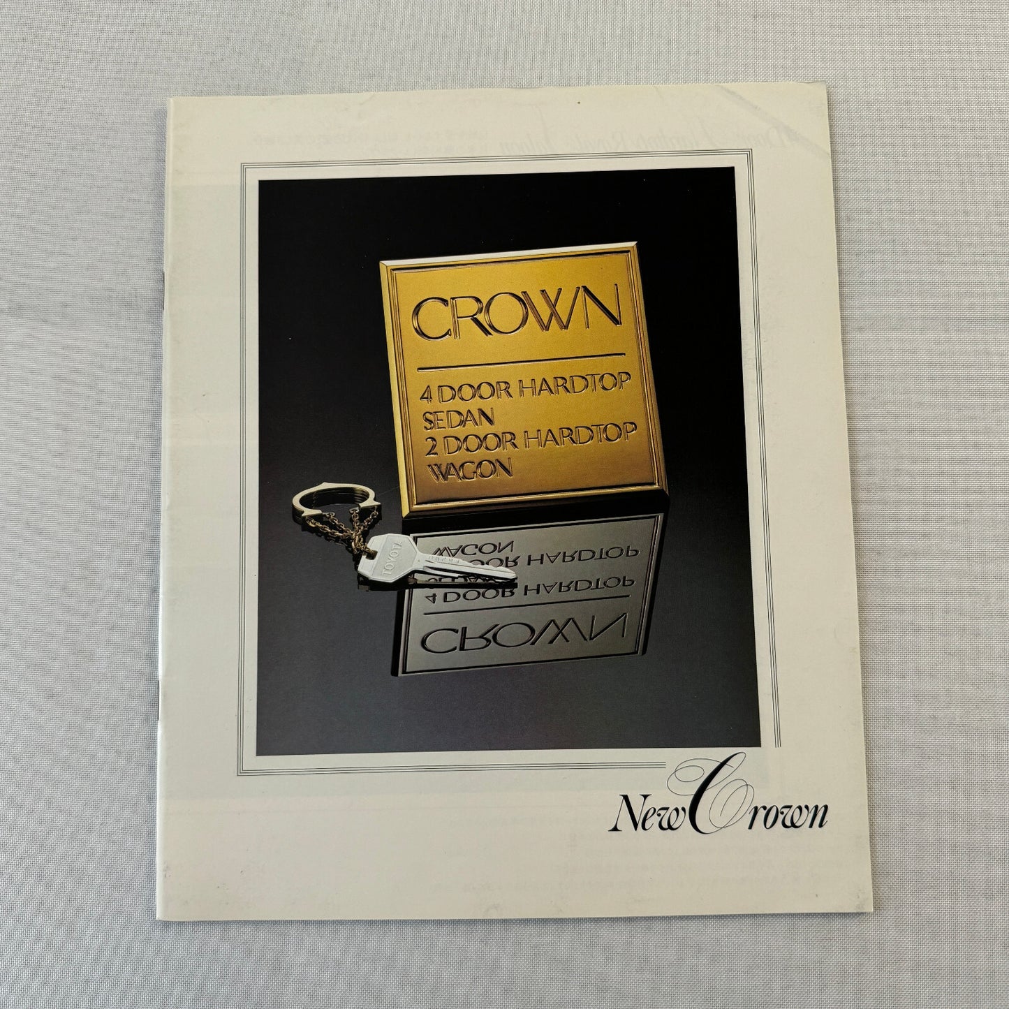 Toyota Crown Car Sales Brochure Catalog Advertising Japanese Text JDM