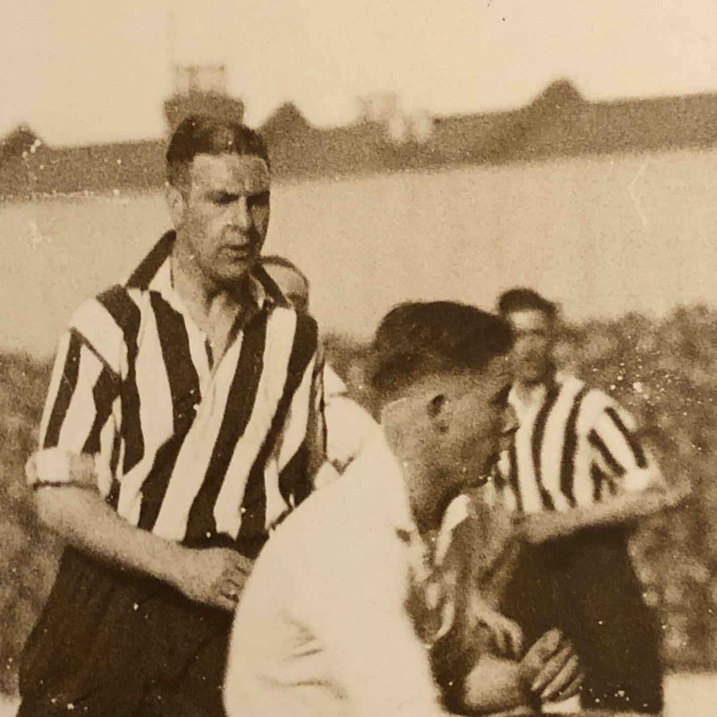 Press Photo Photograph Soccer Football Tottenham Hotspurs vs Lincoln City 1933