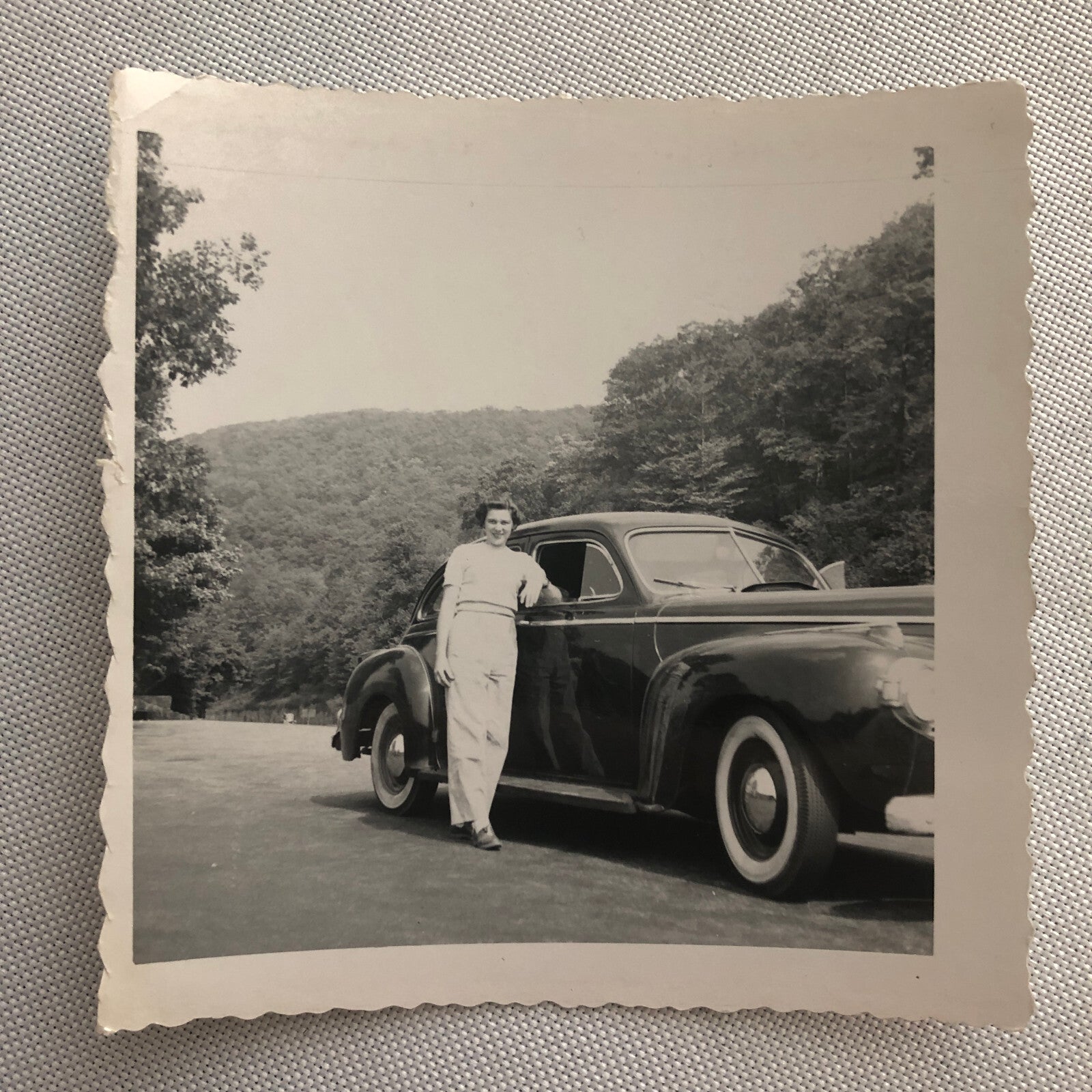 Vintage Photo Photograph Lot People Car Automobile Man Woman AL22SM1