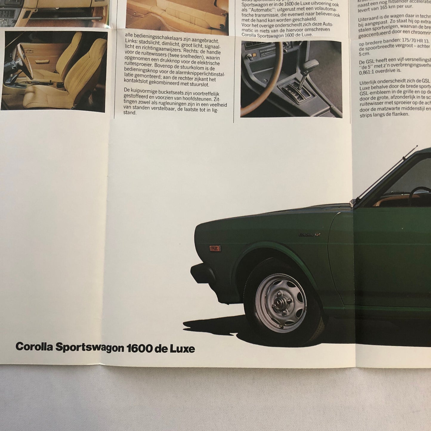 Toyota Corolla Sportswagon Station Wagon Sales Brochure Catalog Poster DUTCH