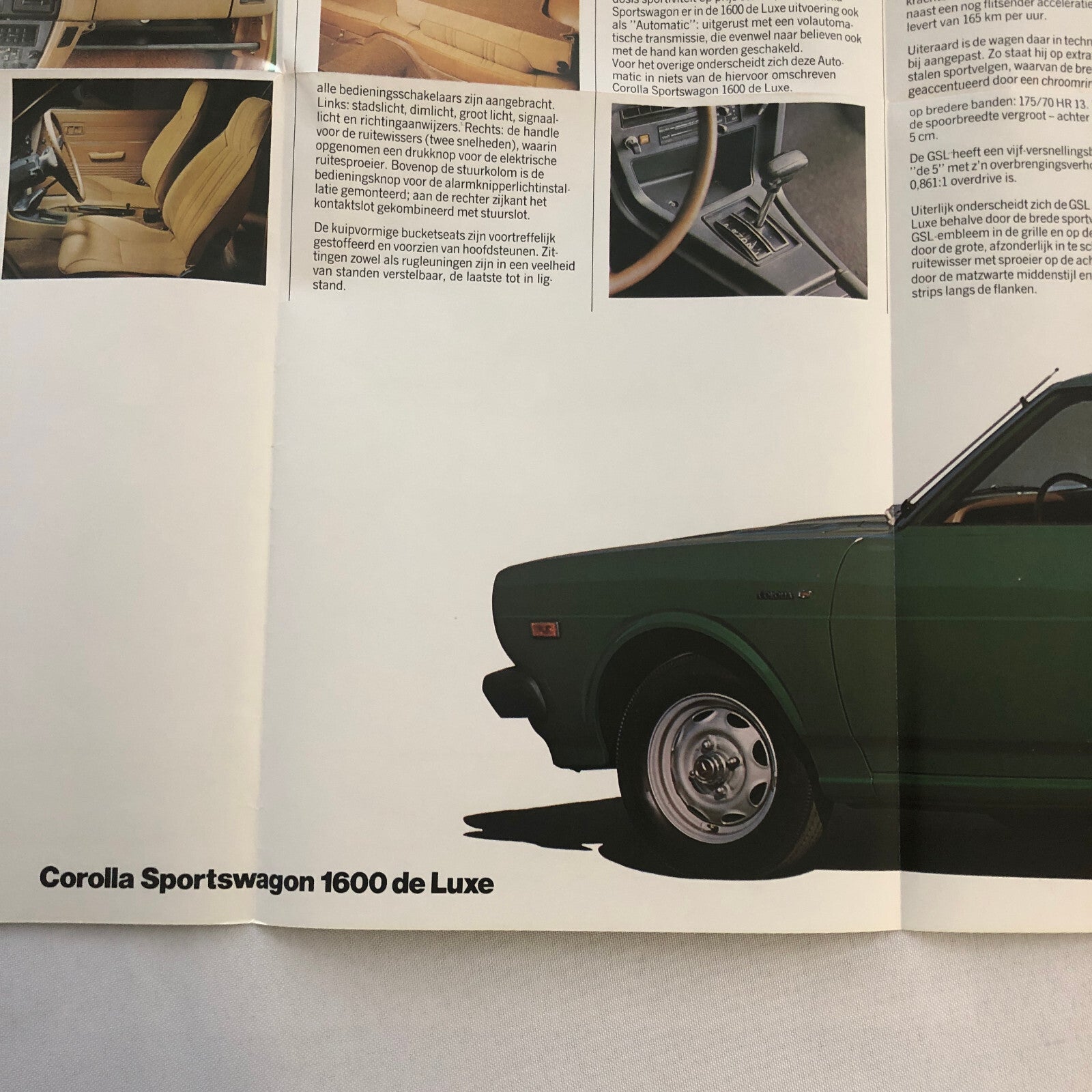 Toyota Corolla Sportswagon Station Wagon Sales Brochure Catalog Poster DUTCH