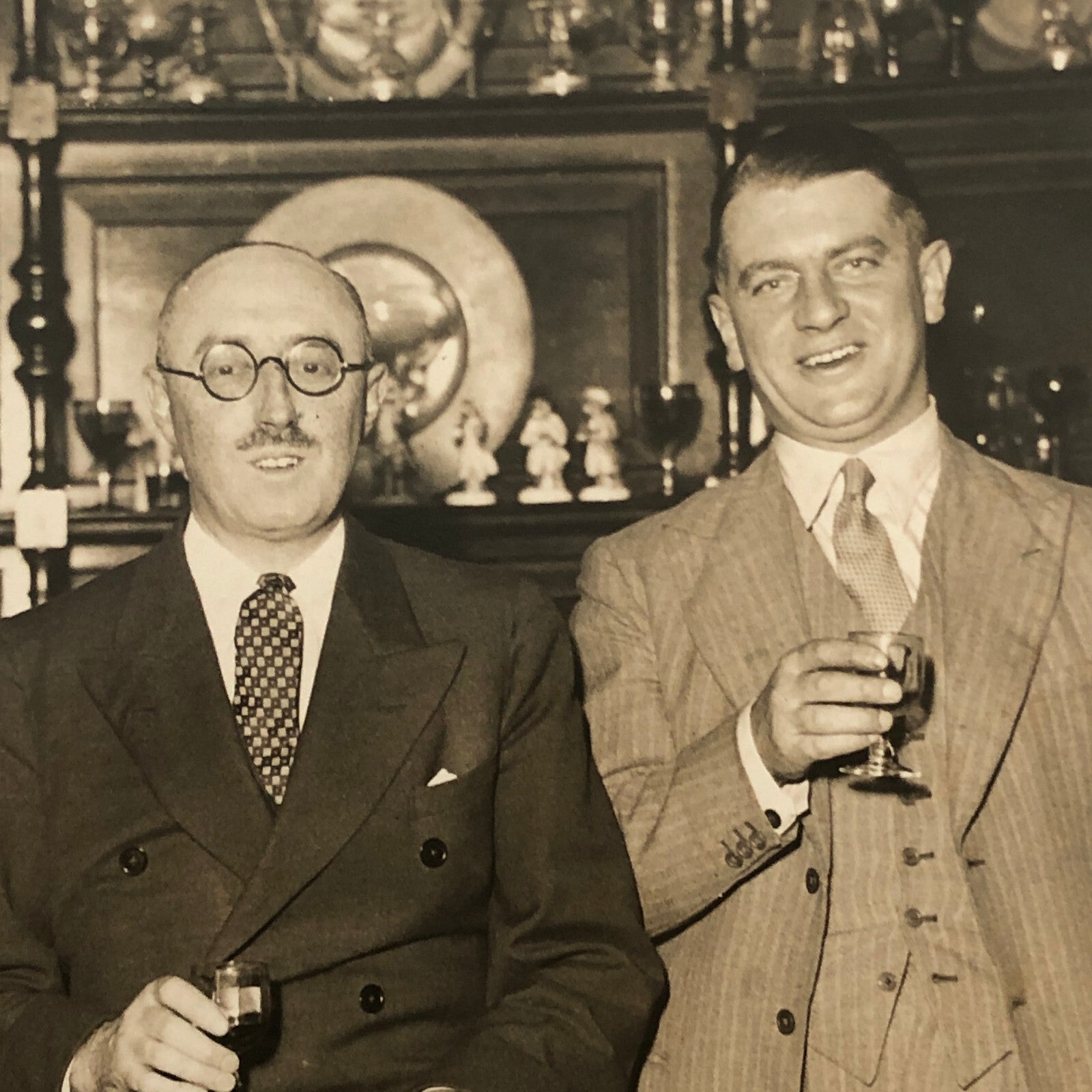 Press Photo Photograph Aviators Pilots Ye Olde Hambone Club London News 1933
