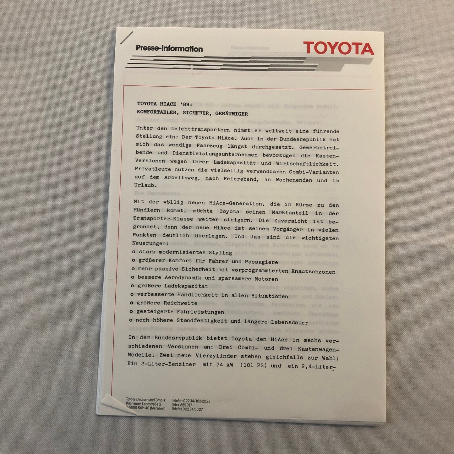 1989 Toyota Truck Press Kit with Photos Liteace Hiace Hilux Model F GERMAN Text