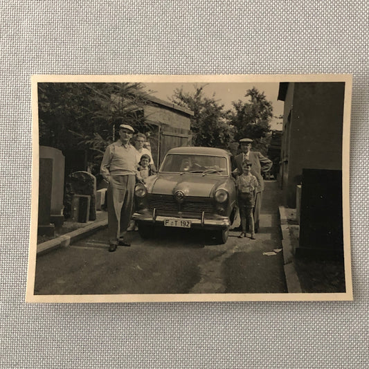 Vintage Photo Photograph Family with Classic Car - Tag AL22SM2