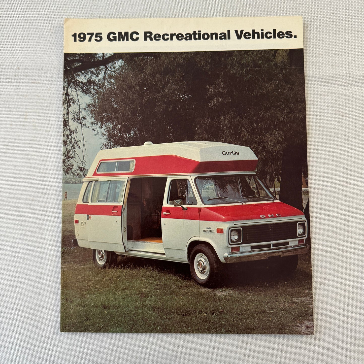 1975 GMC Recreational Vehicles Sales Brochure Catalog Pickup Suburban Jimmy RV