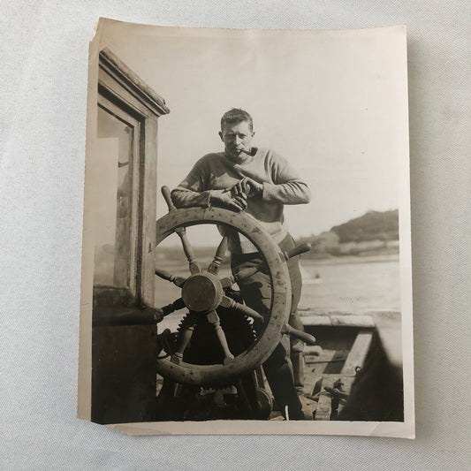 Press Photo Photograph British Expedition for Pirate Gold Treasure Ship Captain