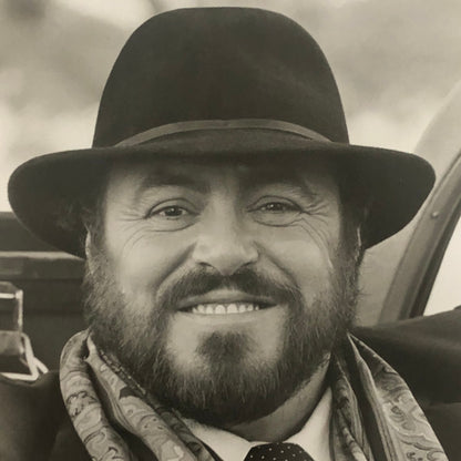 Luciano Pavarotti Opera Singer Tenor Press Photo Photograph Print 1982