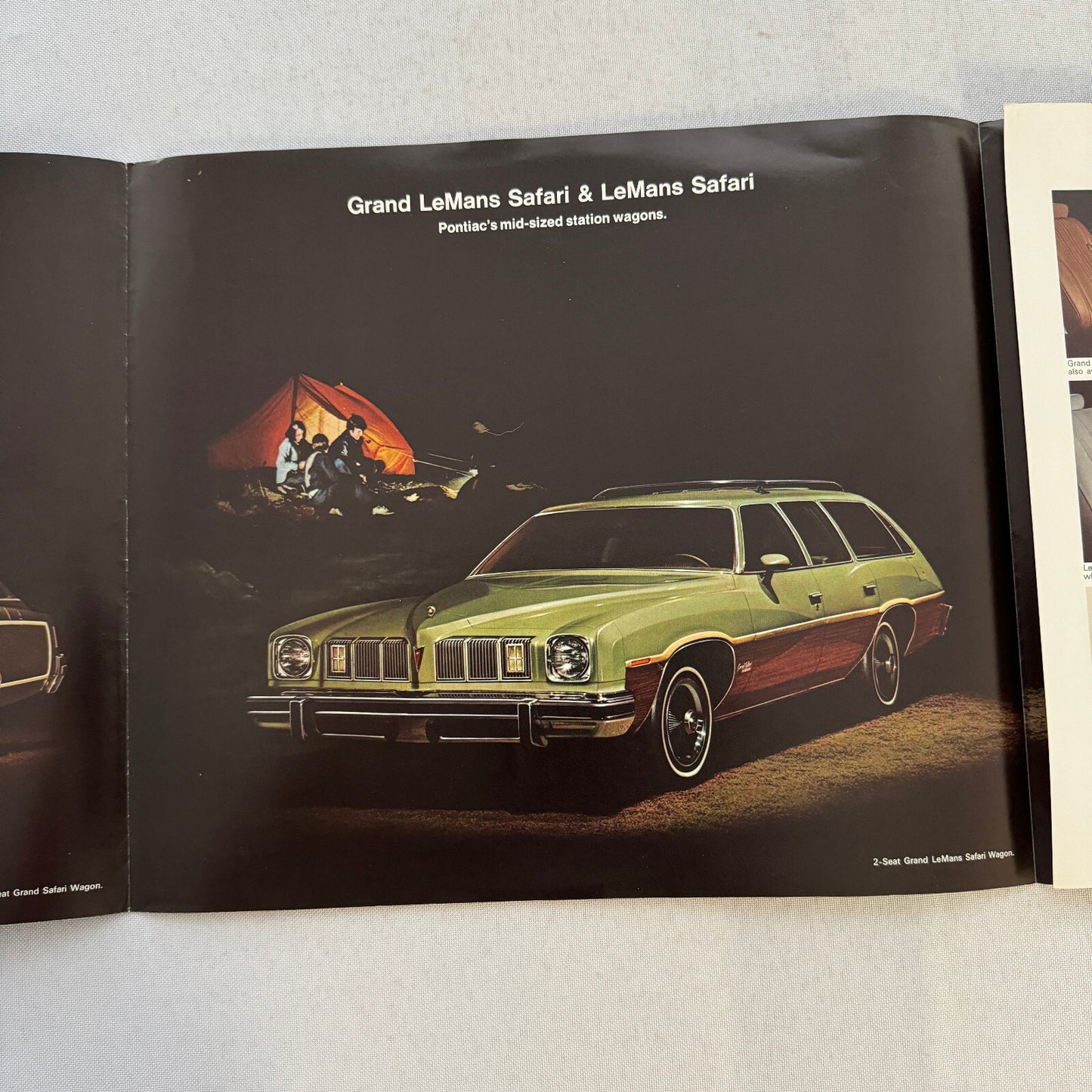 1975 Pontiac Safari Station Wagon Sales Brochure Catalina Grand LeMans Astre