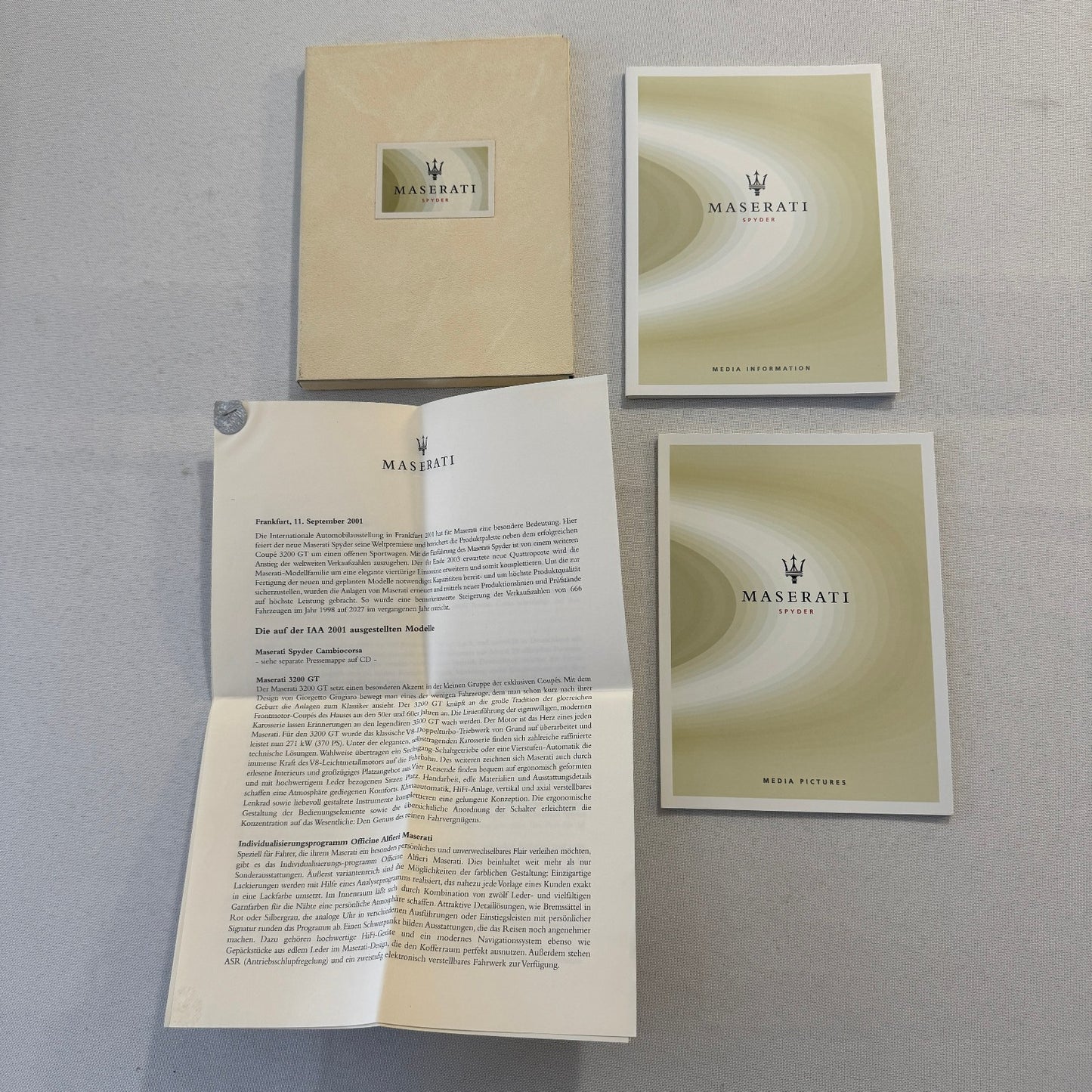 2001 Maserati Spyder Convertible Press Kit Brochure Photo CD Frankfurt Autoshow