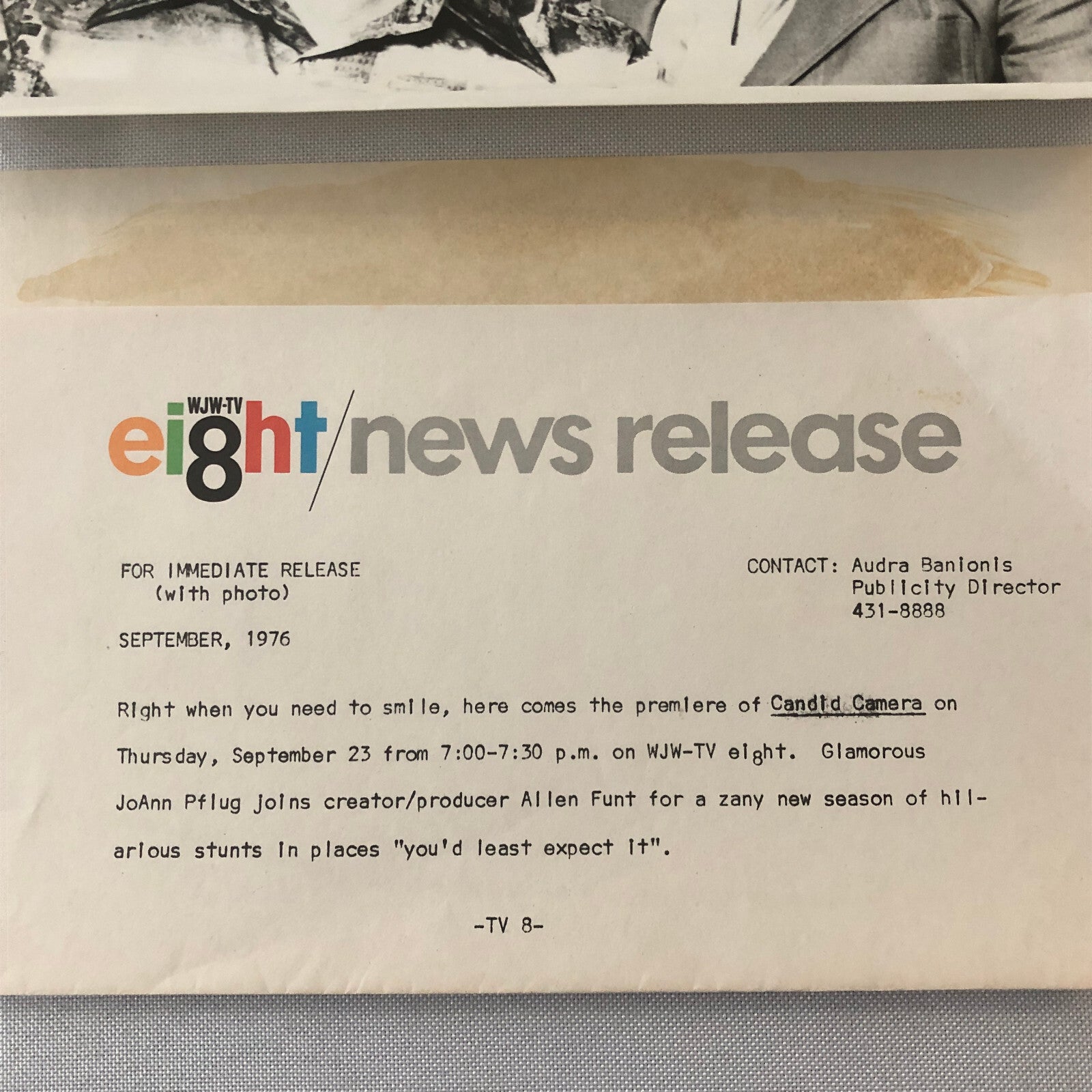 1976 Candid Camera Allen Funt JoAnn Pflug Television TV Press Photo Photograph