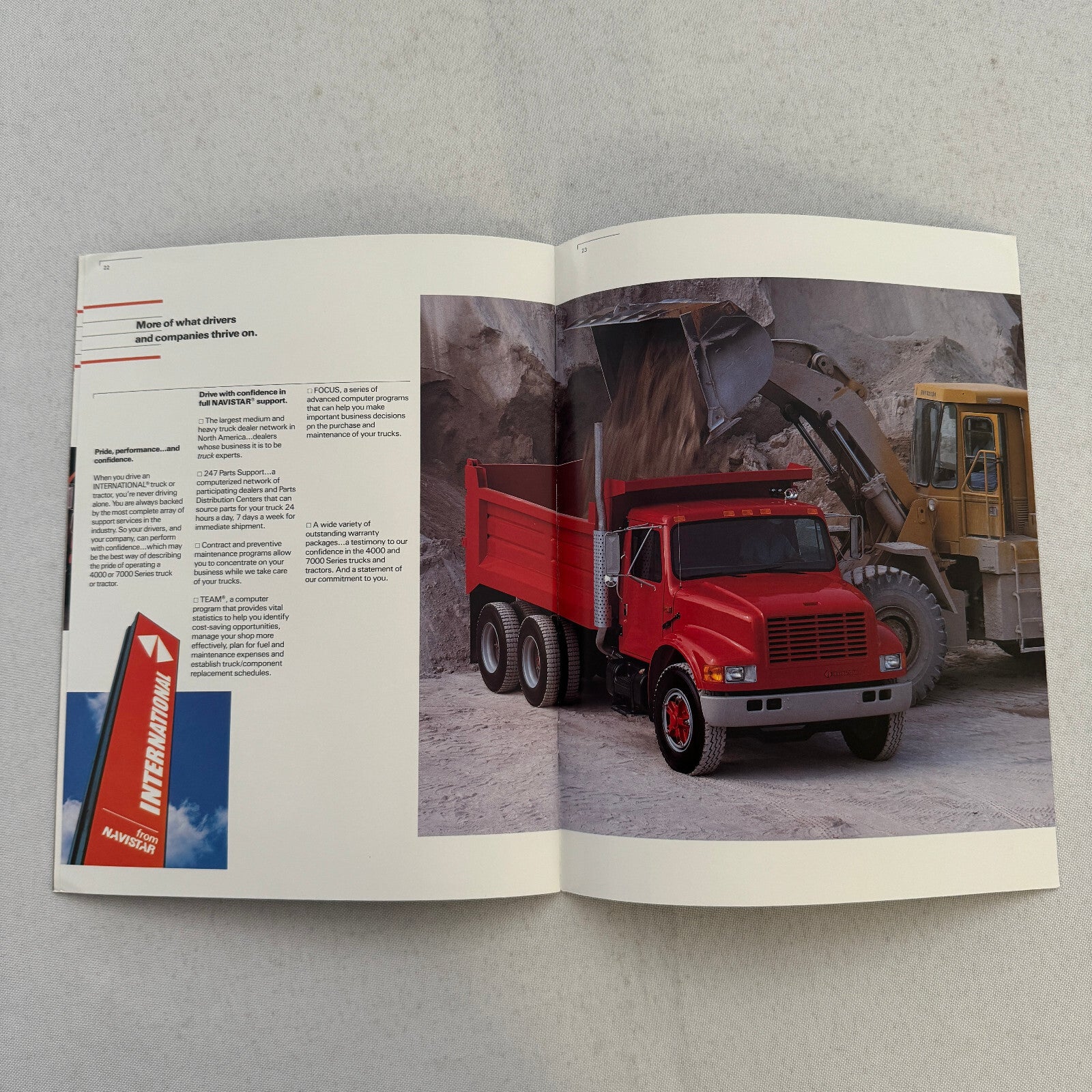 International 4000 and 7000 Series Truck Sales Brochure Catalog Advertising