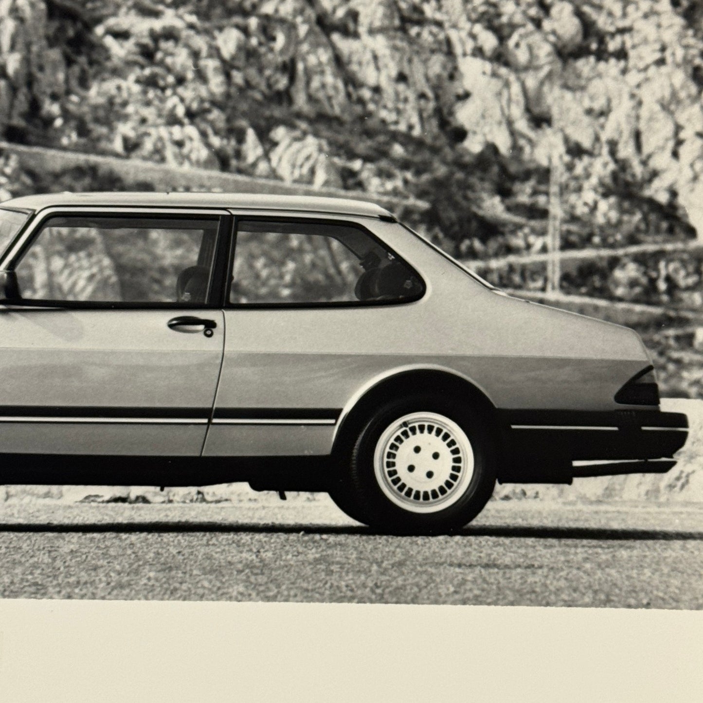 1987 Saab 900i Car Automobile Factory Press Photo Photograph Vintage Saab 900 i