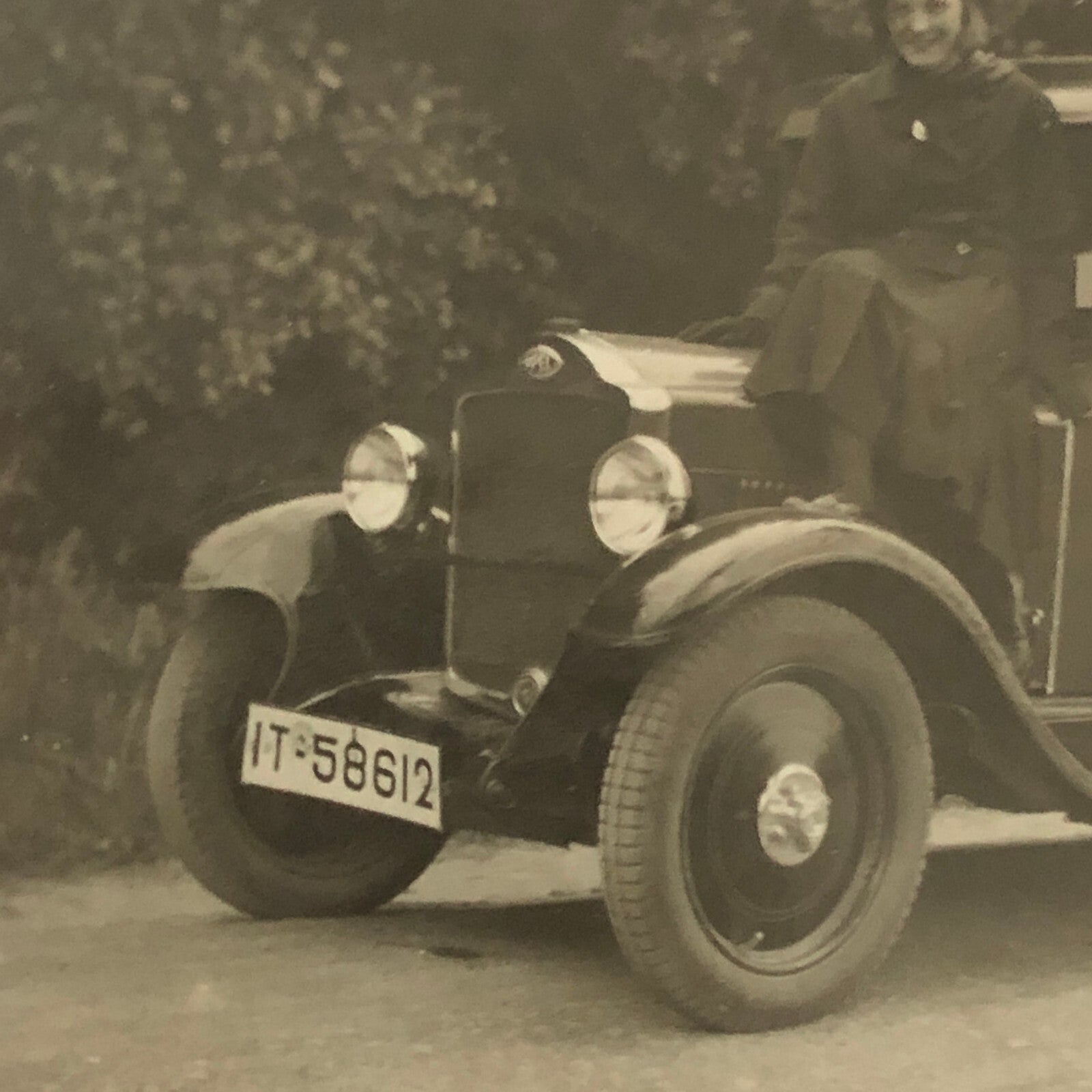 Vintage Car Automobile Photo Photograph Print - Tag AL22 SM1