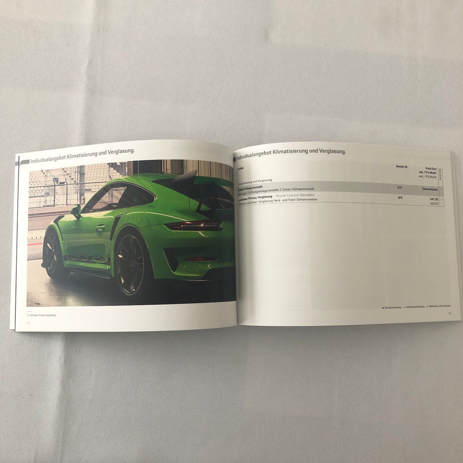 Porsche 911 GT3 RS Sales Brochure Catalog Book Porsche GT3RS GERMAN 2018
