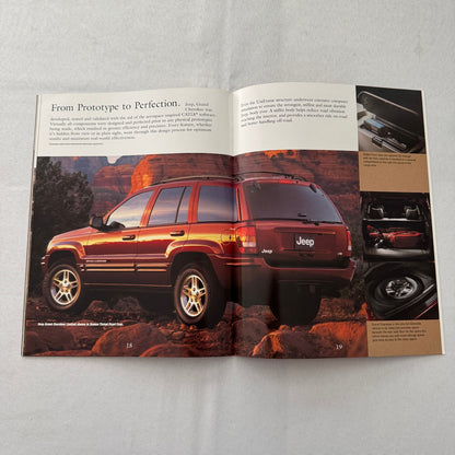 2000 Jeep Grand Cherokee SUV Car Sales Brochure Catalog Advertising Canadian