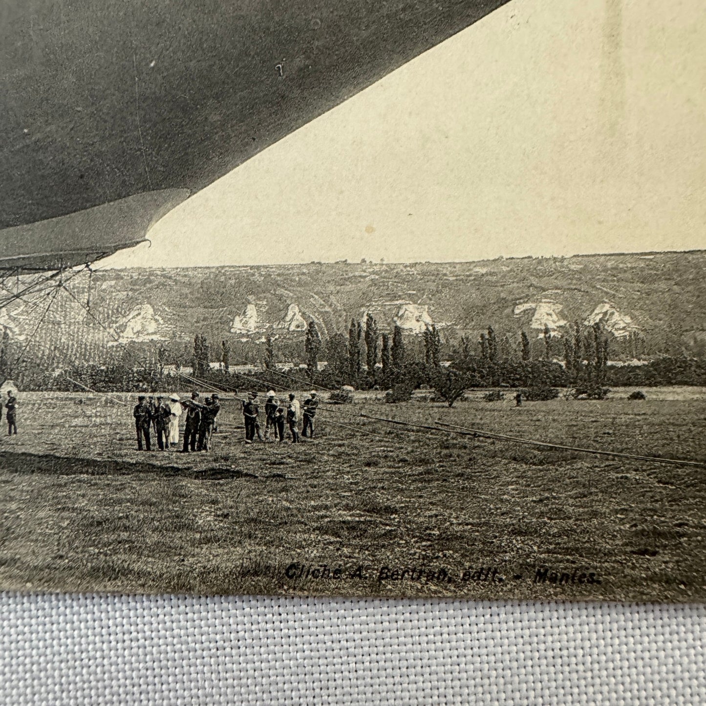 Vintage Zeppelin Airship Dirigible Postcard Post Card French Le Jaune II 1907