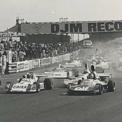 Vintage 1976 Formula 2 F2 Thruxton Grand Prix Racing Photo Photograph ELF Car + 