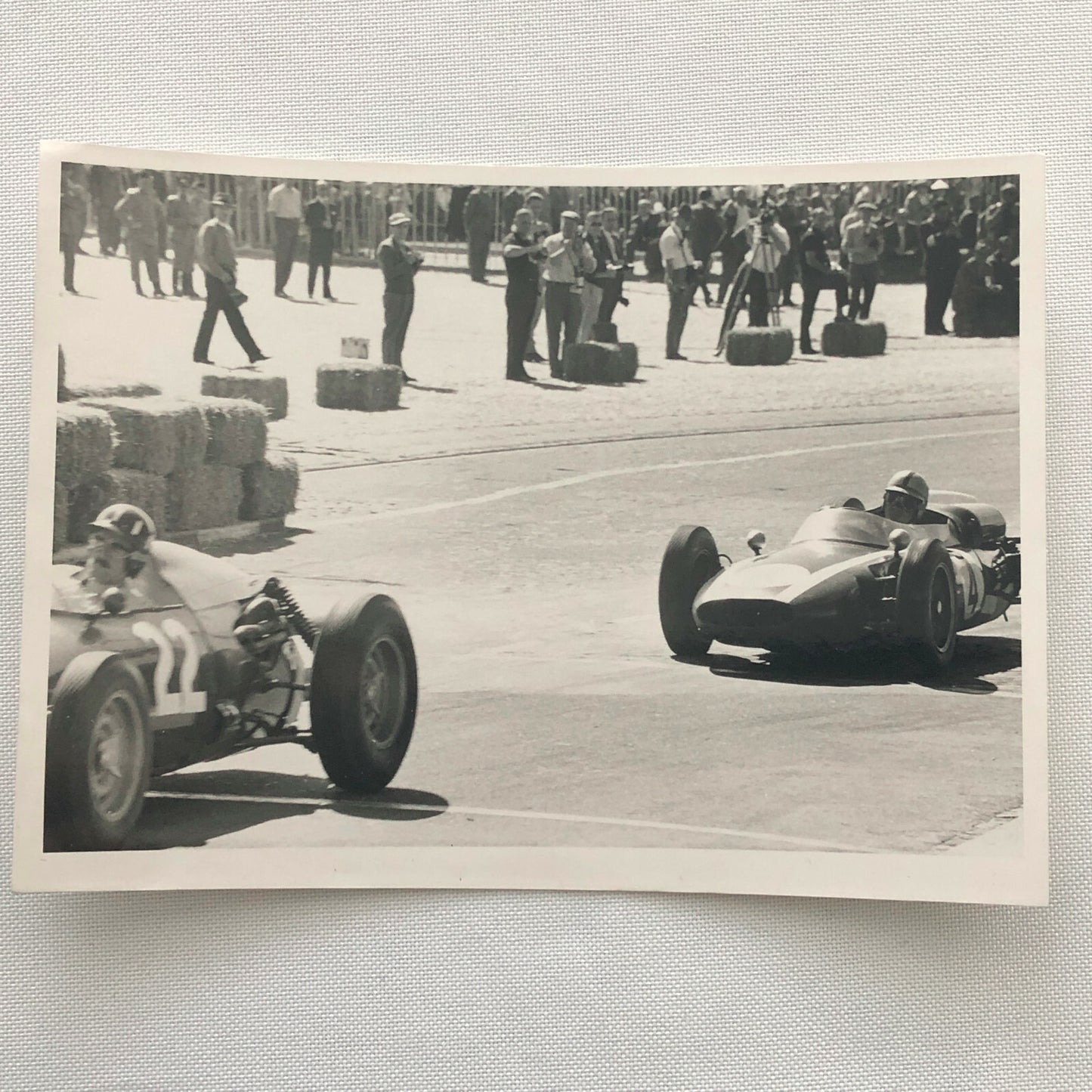 Vintage Grand Prix Racing Photo Photograph Bruce McLaren Graham Hill CAHIER