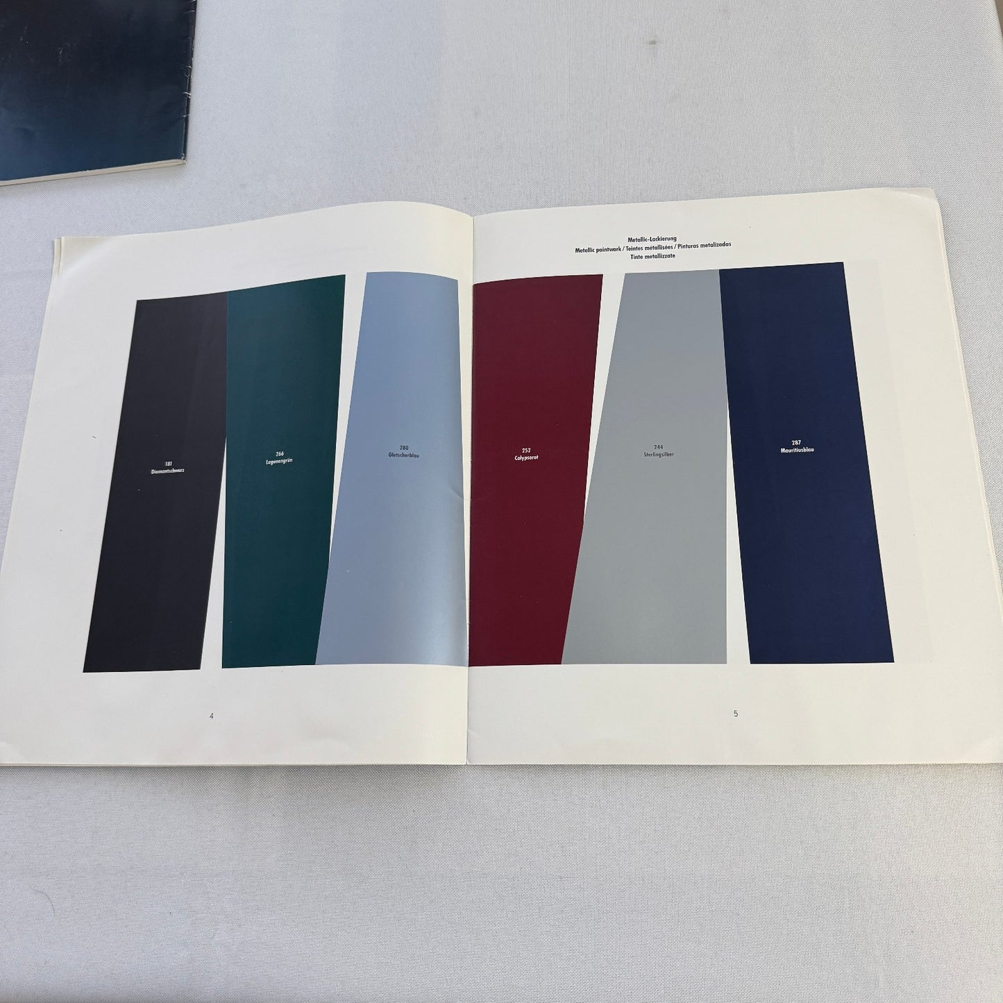 1990 BMW 850i Brochure Catalog BMW 8 Series BMW 850 Colour & Upholstery Lot 2x
