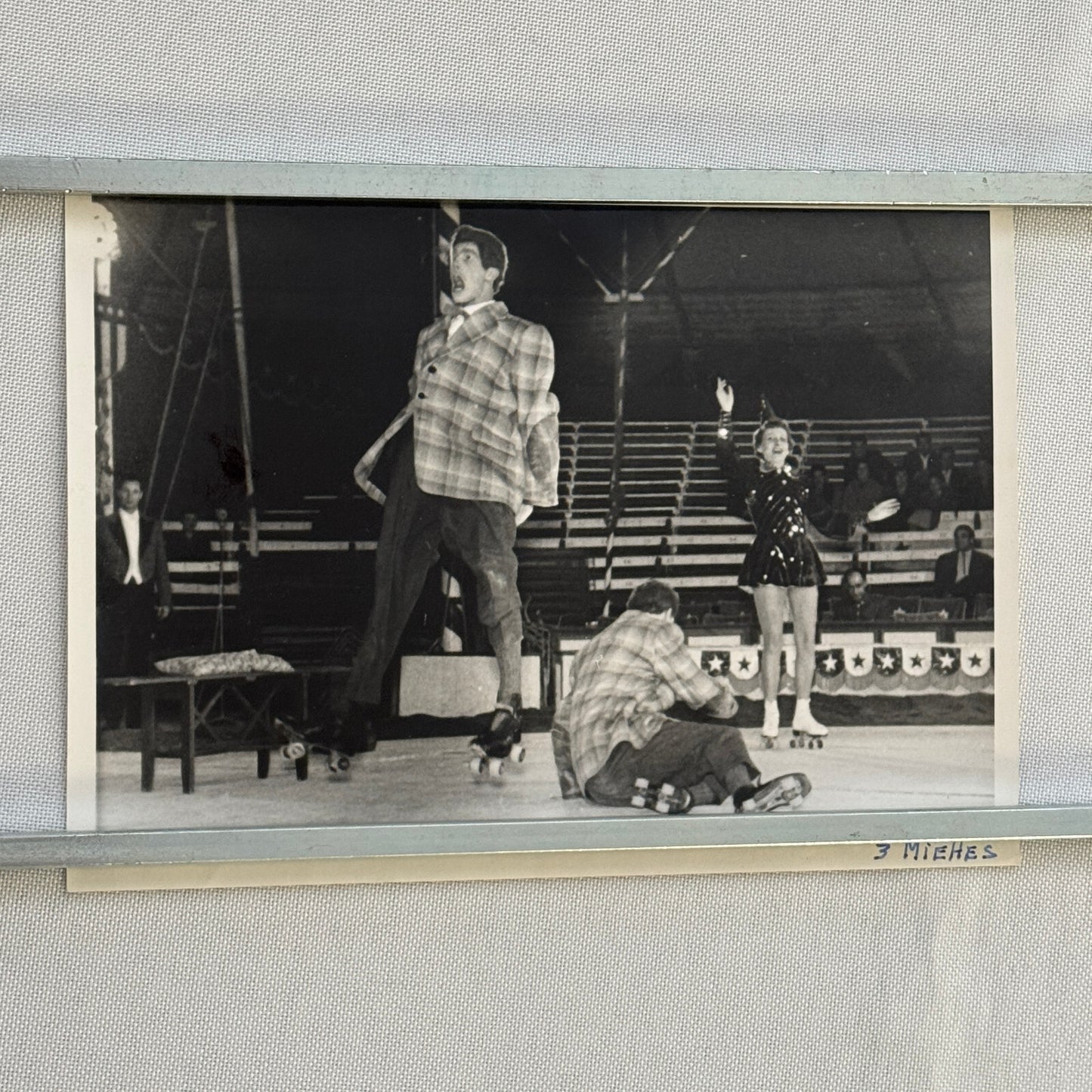 Circus Roller Skating Act Photo Photograph Print Vintage 3 Miehes