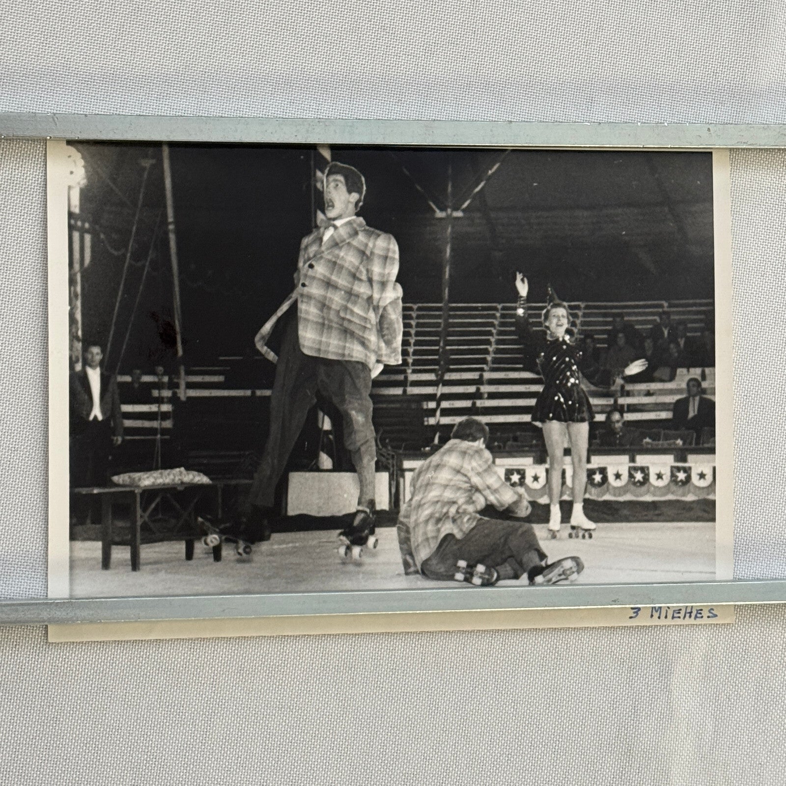 Circus Roller Skating Act Photo Photograph Print Vintage 3 Miehes