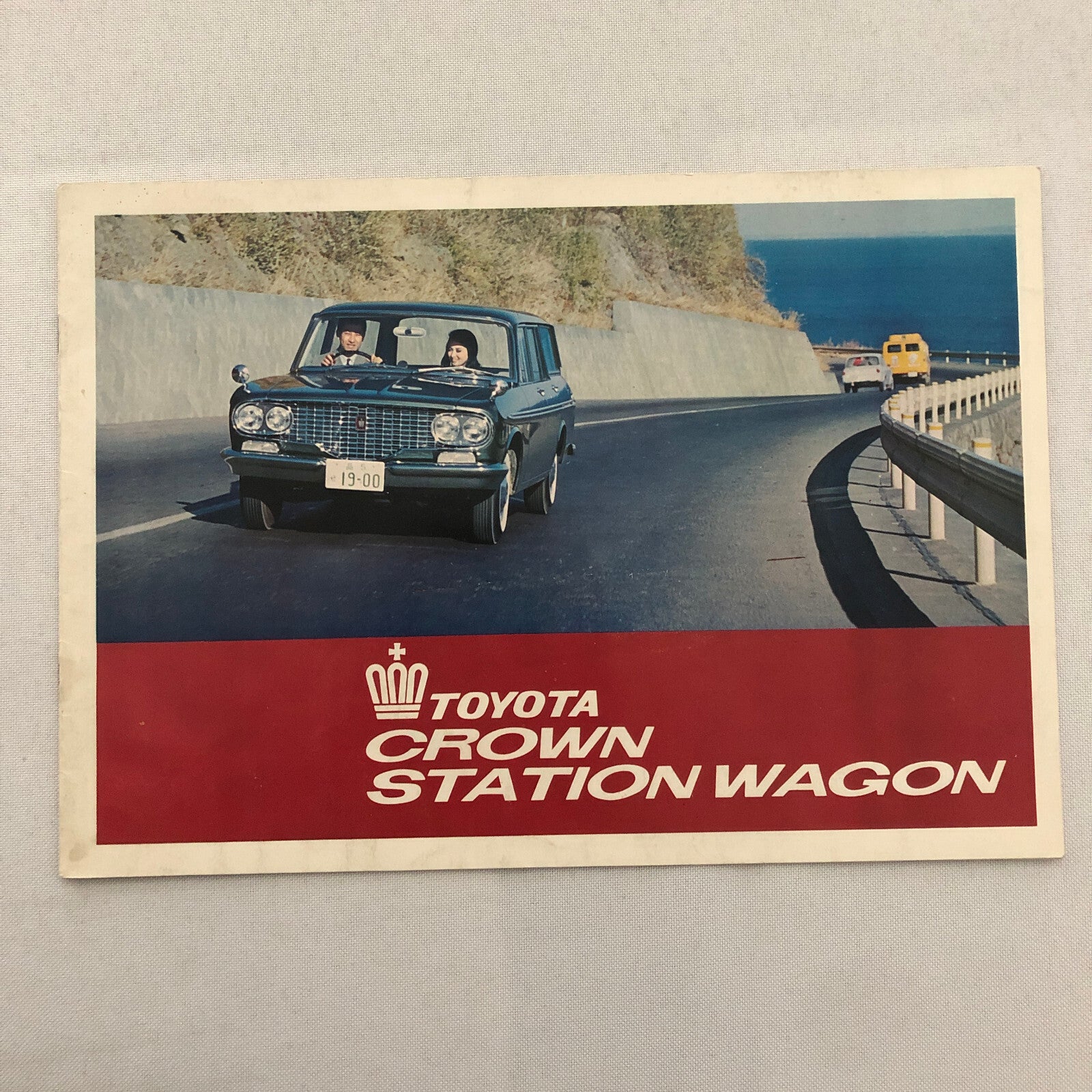 Vintage Toyota Crown Station Wagon Car Sales Brochure Catalog DANISH TEXT