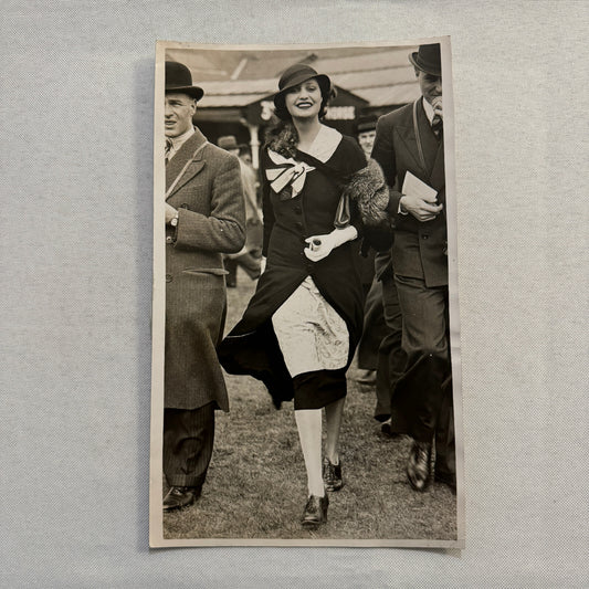 Beautiful Society Woman at Aintree Great Britain UK Press Photo Photograph 1933