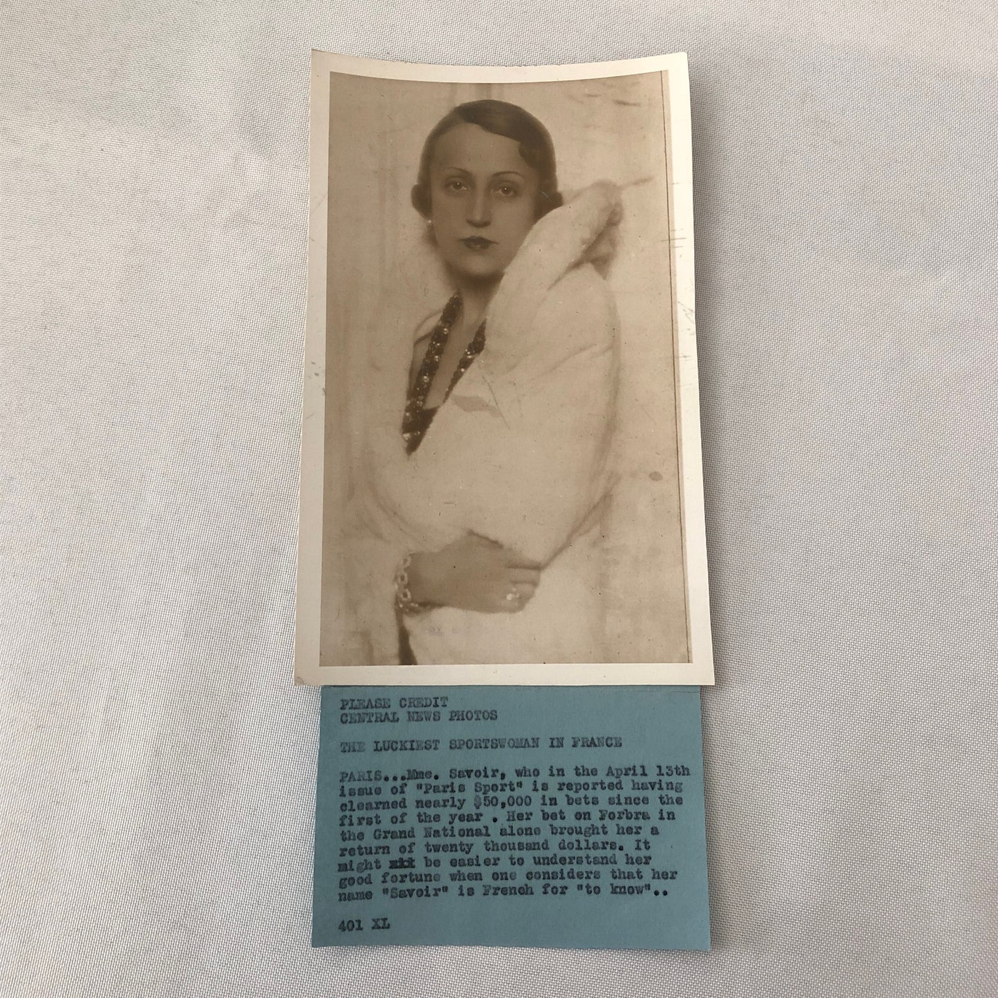 Press Photo Photograph Beautiful Woman Gambler Paris France 1920s Sports Betting