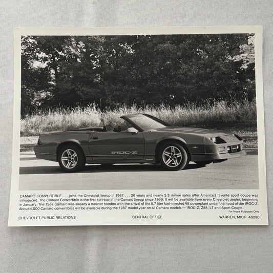 1987 Chevrolet Camaro IROC-Z Convertible Factory Press Photo Photograph Print