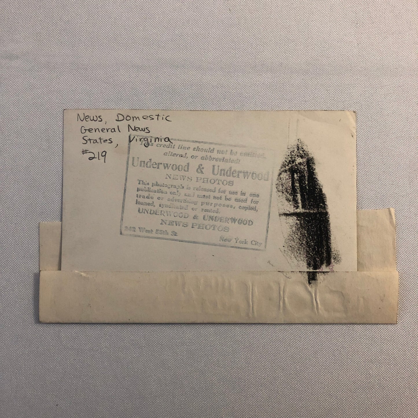 Press Photo Photograph Excavation of Yorktown Tavern Artifacts Virginia