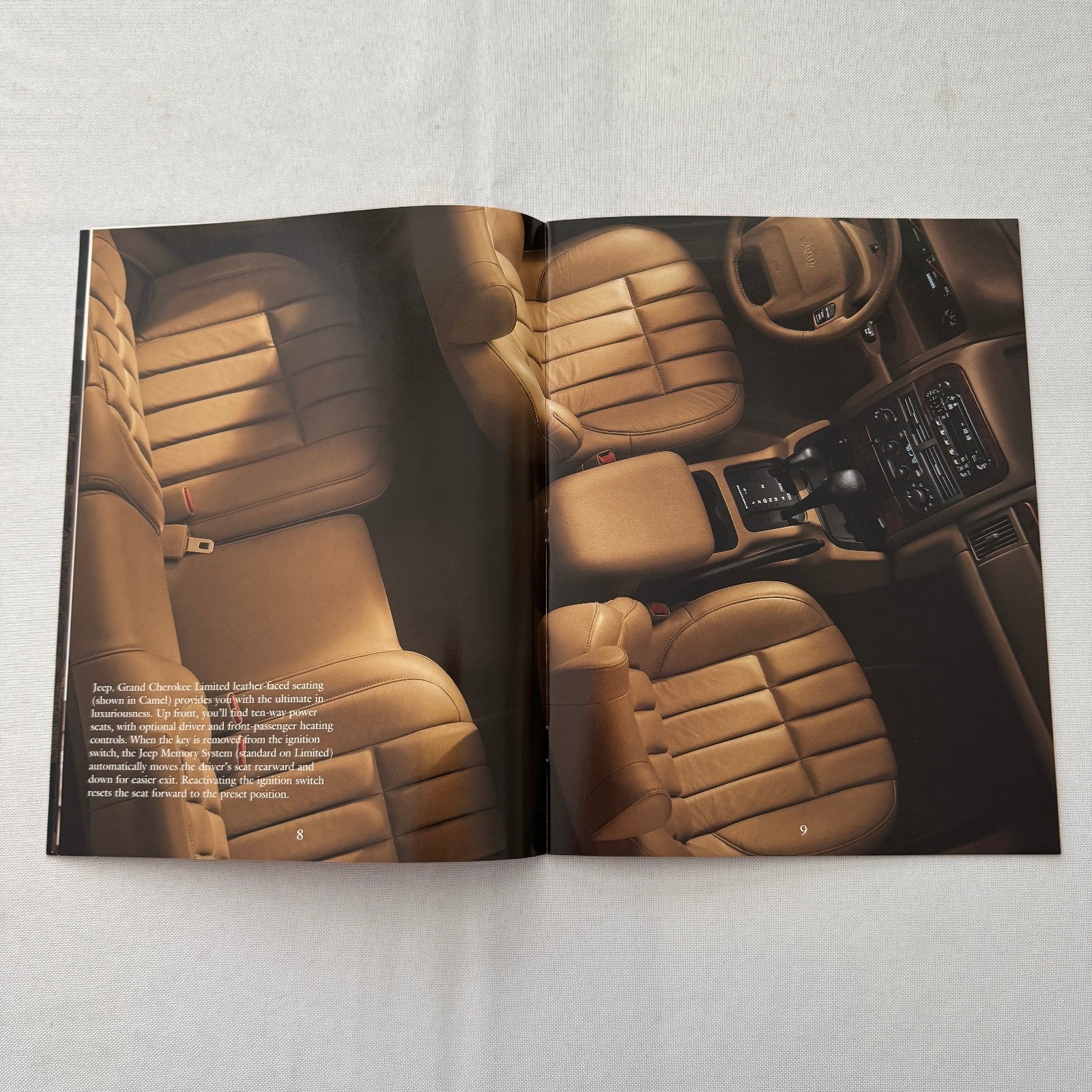 2000 Jeep Grand Cherokee SUV Car Sales Brochure Catalog Advertising Canadian