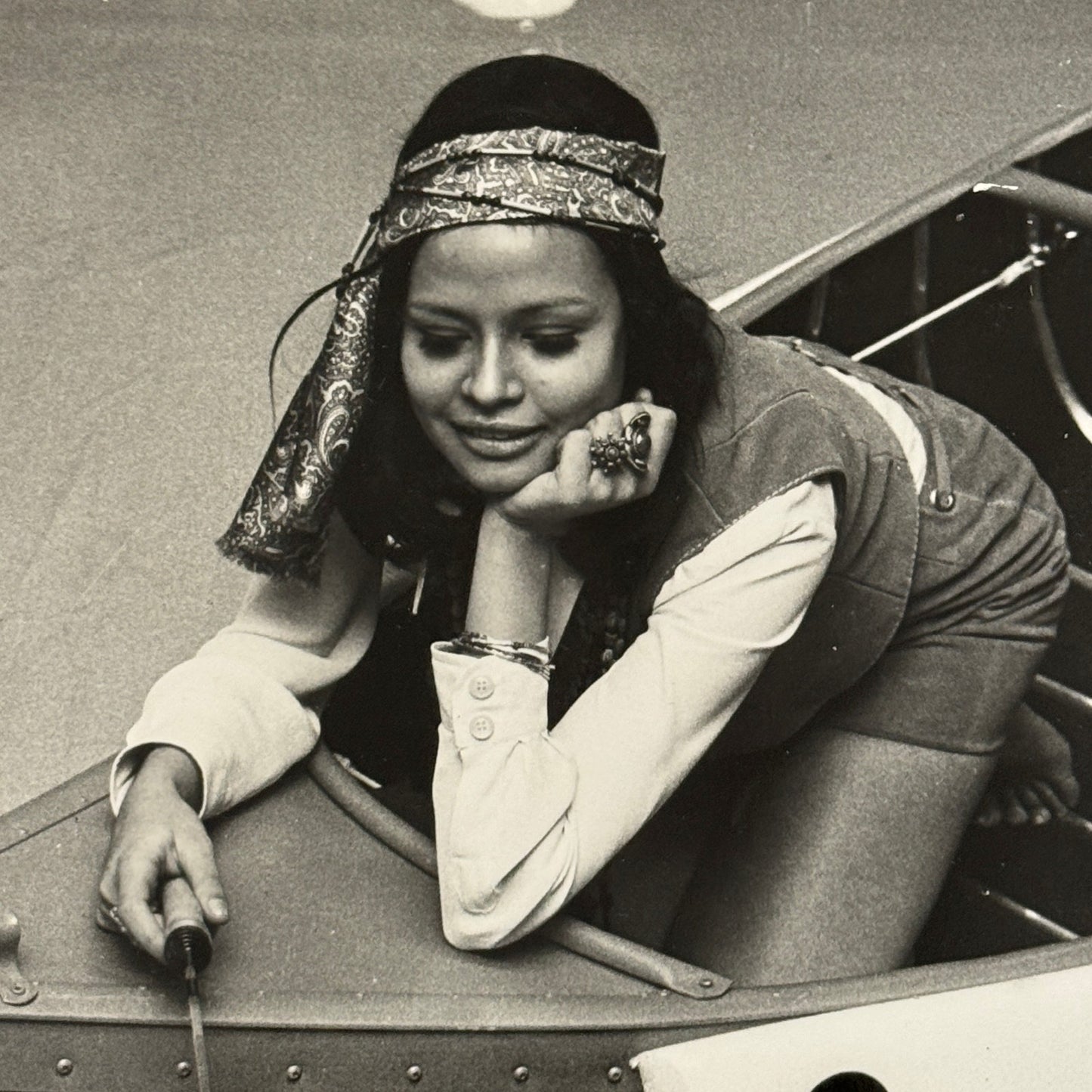 Vintage Manaqua Canoe Boat Advertising Photo with Model
