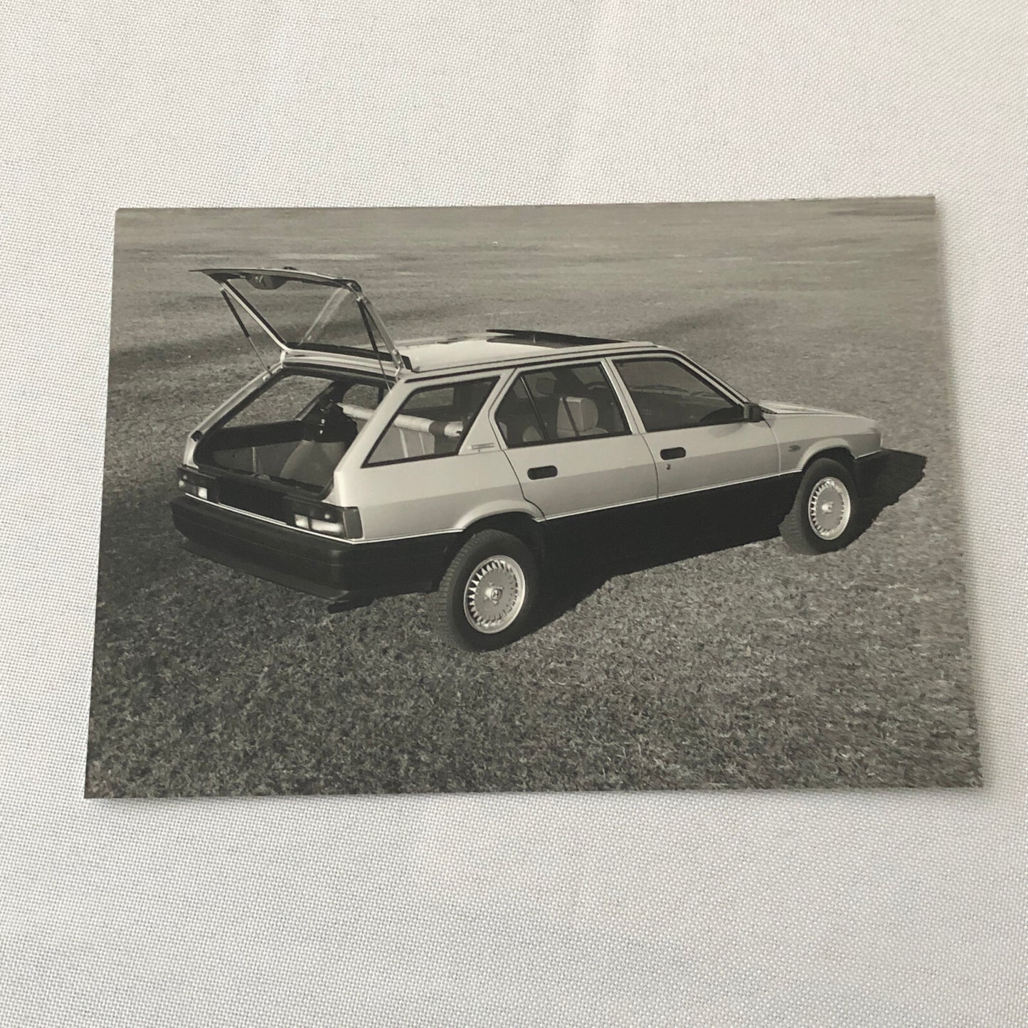 Alfa Romeo 33 4x4 Giardinetta 1984 Pininfarina Press Photo Photograph Lot of 4