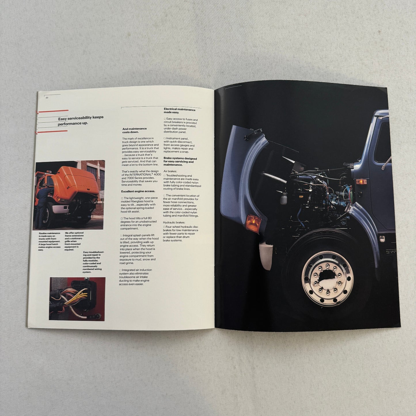 International 4000 and 7000 Series Truck Sales Brochure Catalog Advertising