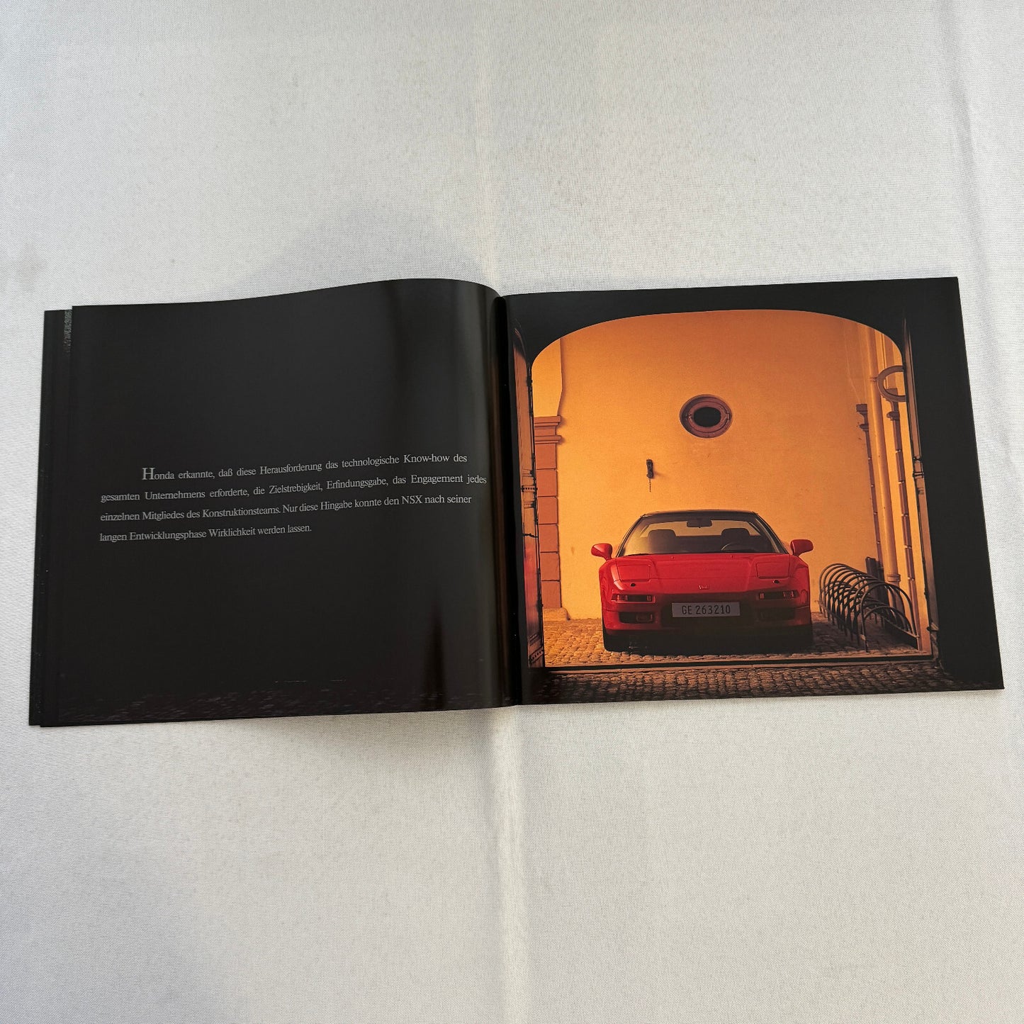 Acura NSX Sports Car Sales Brochure Catalog GERMAN Text European Market