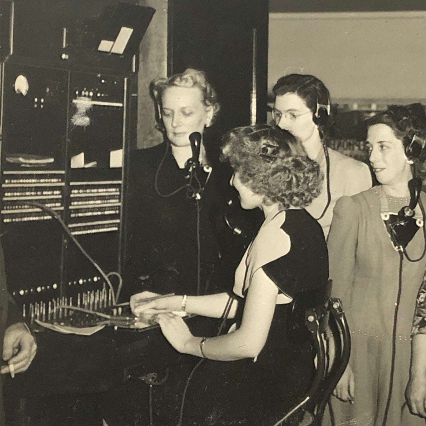 Vintage Photo Photograph Telephone Switchboard Office Workers Bell Canada