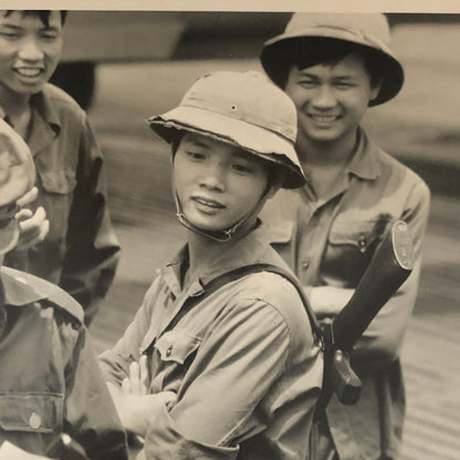 Vintage ABC News Press Photo Photograph Vietnamese Troop Laos Geraldo Rivera