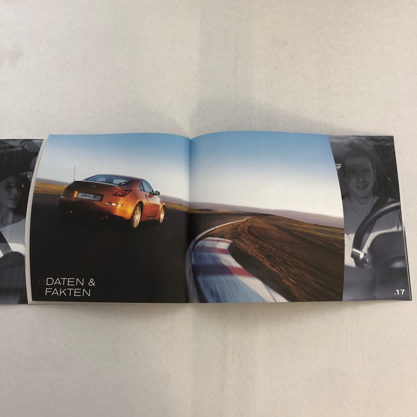 Nissan 350Z 350 Z Car Sales Brochure Catalog GERMAN Text European Market