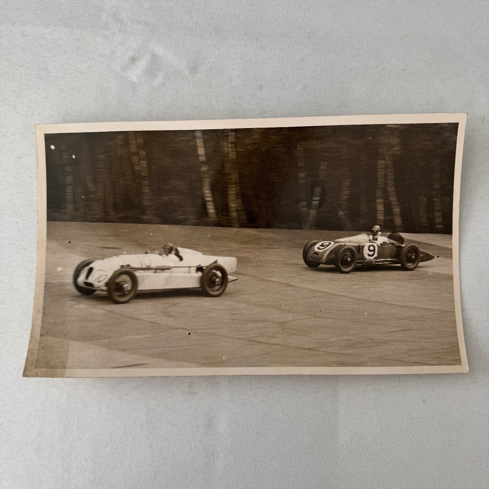 Press Photo Photograph 1933 Brooklands Riley Racing Cars LNA London News