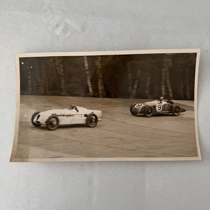 Press Photo Photograph 1933 Brooklands Riley Racing Cars LNA London News