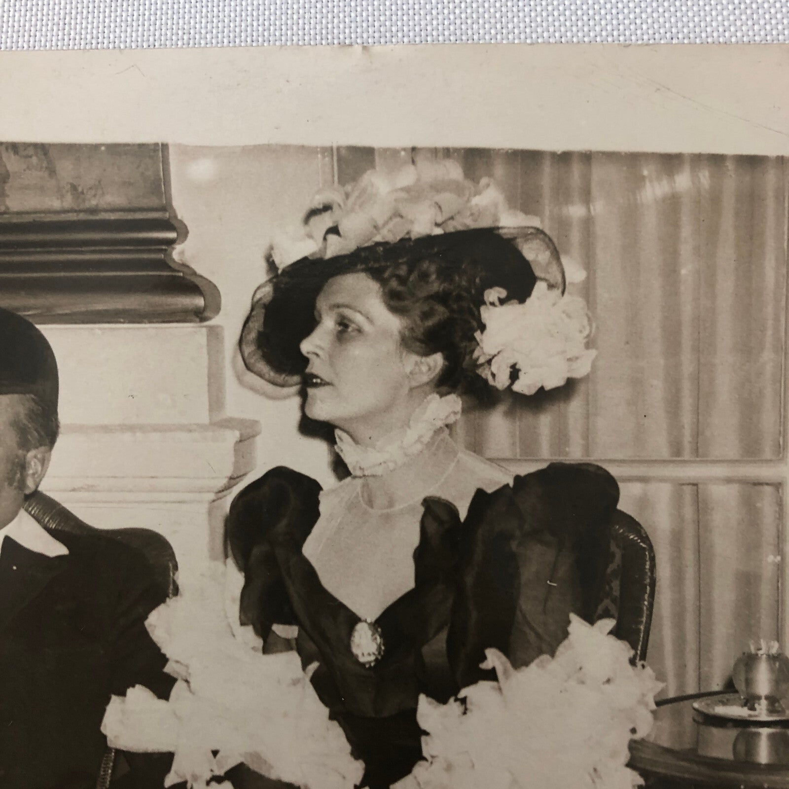 Vintage Press Photo photograph 1933 Naughty Nineties Party Costumes UK London