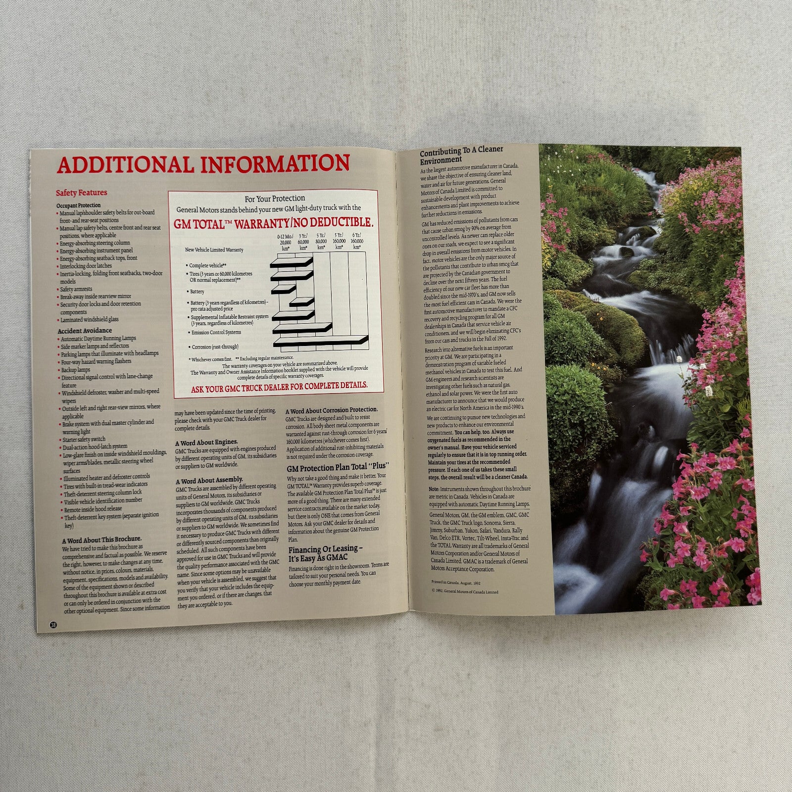 1993 GMC Truck Sales Brochure Catalog Jimmy Yukon Suburban