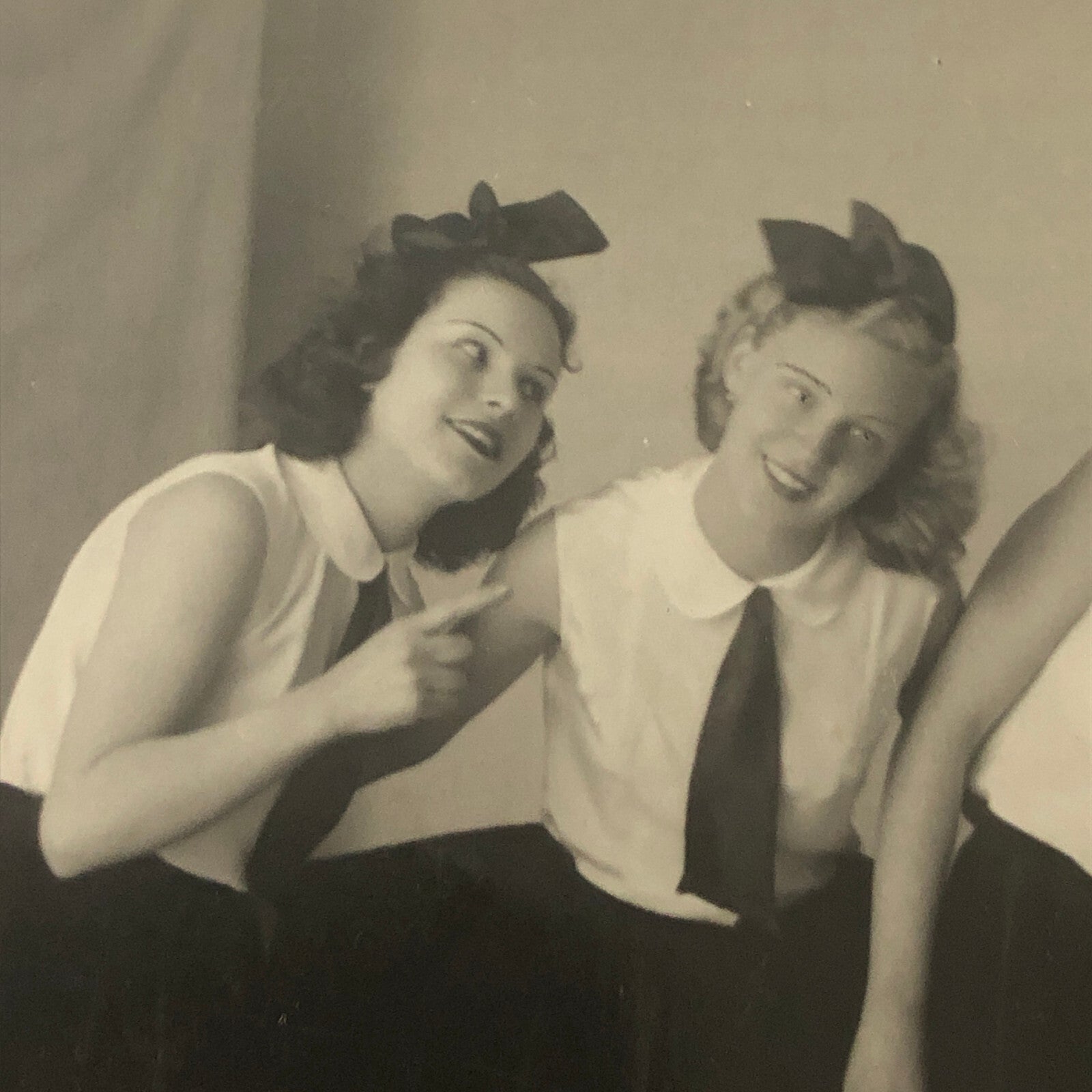 Circus Performers Dancers Comedy Photo Photograph Antony Girls